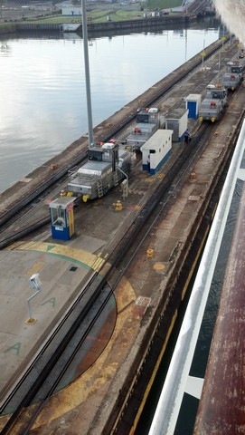 Panama Canal0024.jpg